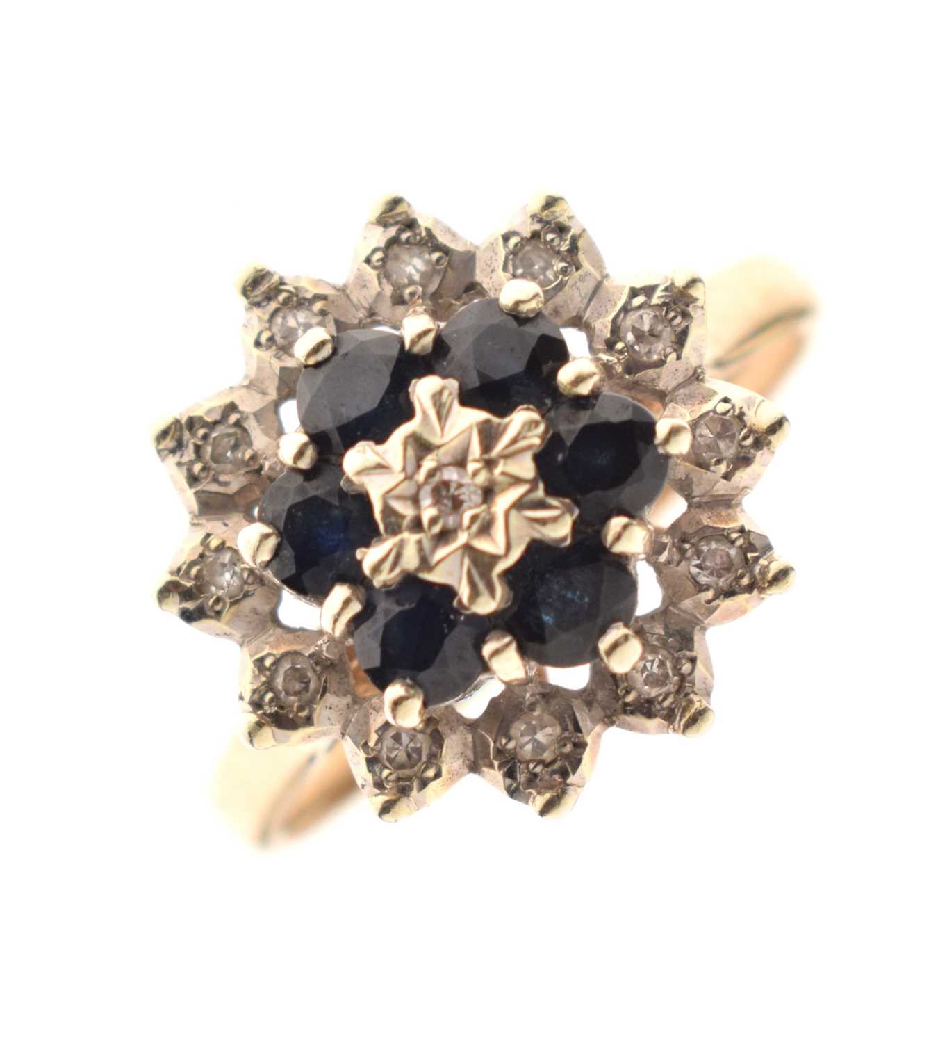 9ct gold sapphire and diamond cluster ring