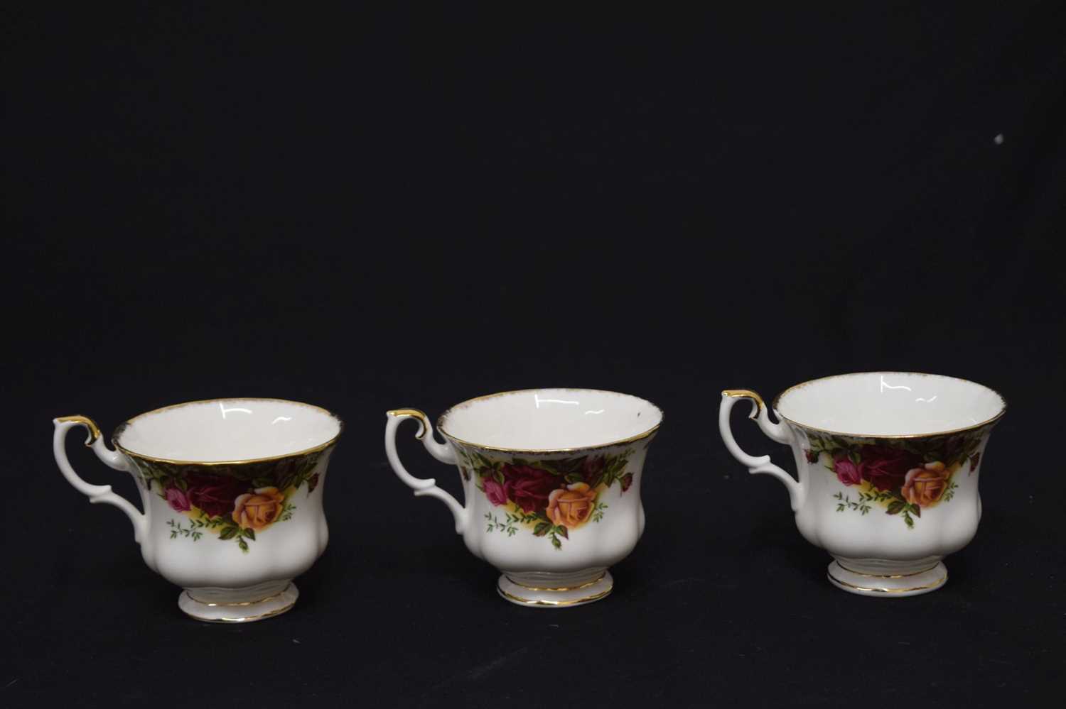 Royal Albert 'Old Country Roses' tea set for six persons - Image 9 of 13