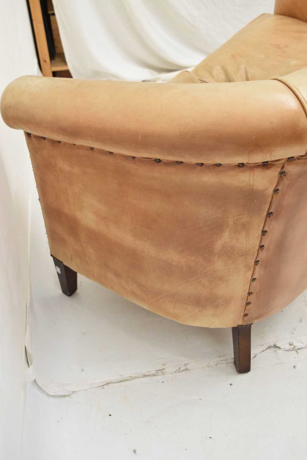 Studded pale tan leatherette tub-back two-seater office/reception settee - Image 6 of 8