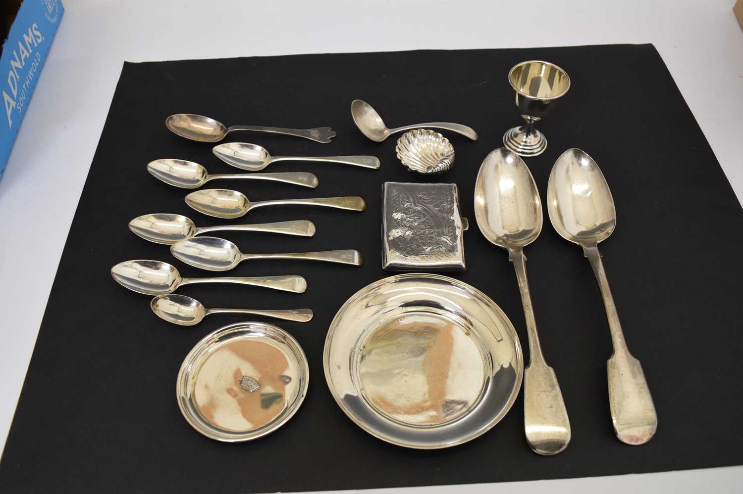 Quantity of silver to include two silver Fiddle pattern tablespoons, etc - Image 3 of 11