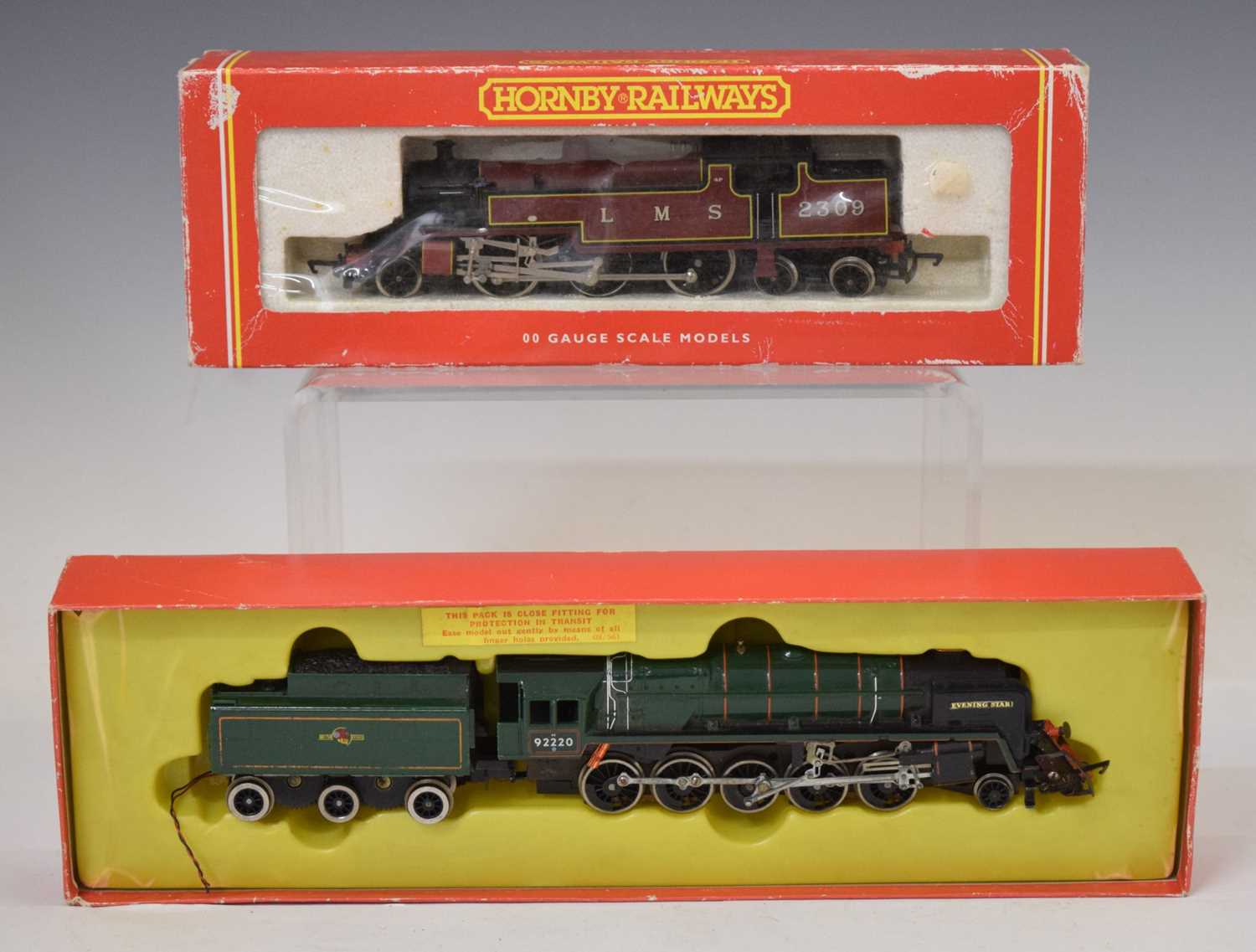 Hornby Railways - Two boxed 00 gauge railway trainset locomotives