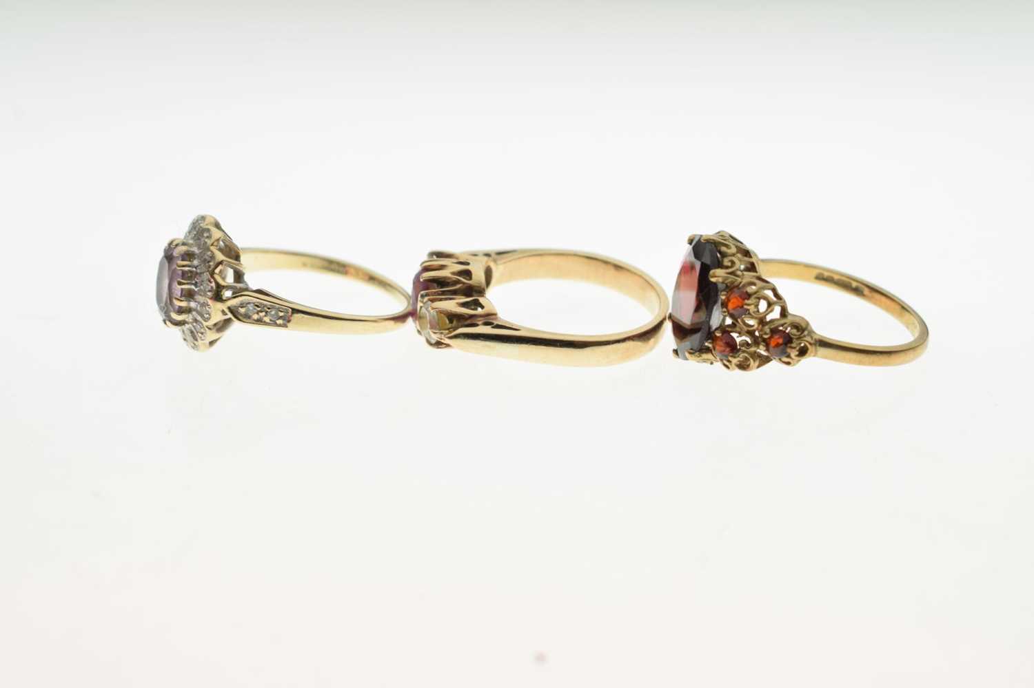 Three 9ct gold gem set rings - Image 3 of 6