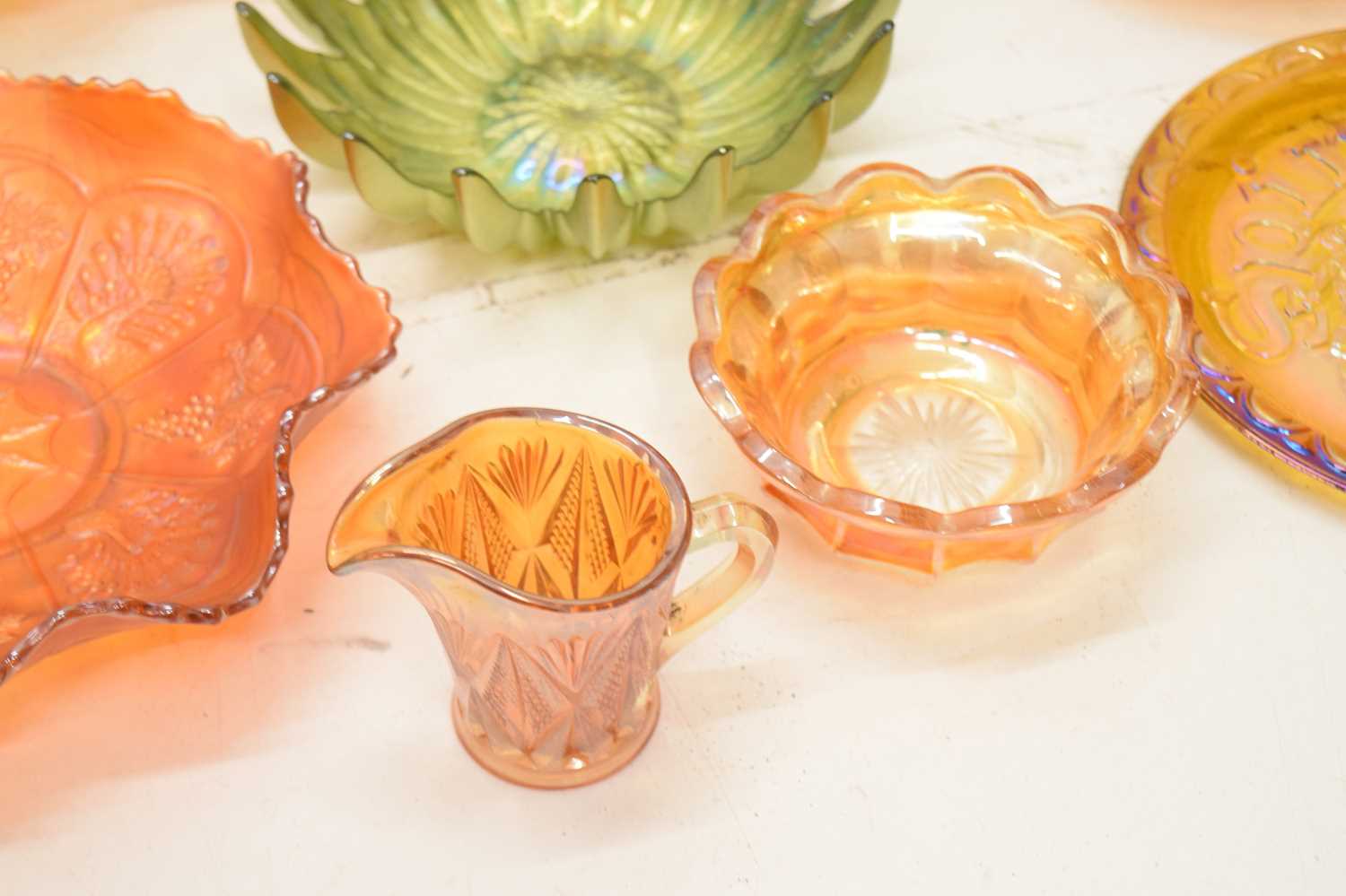 Group of carnival glass - Image 6 of 11