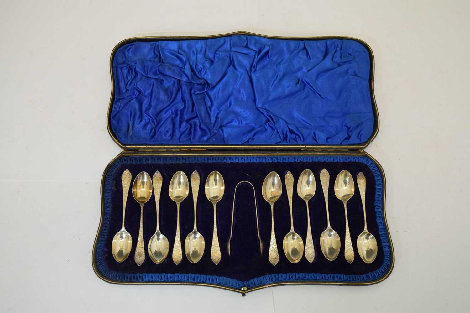 Late Victorian cased set of twelve teaspoons and a pair of sugar tongs - Image 2 of 9
