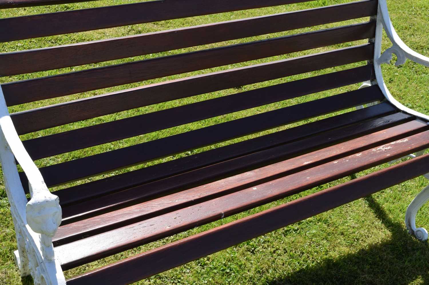 Two seater slatted wooden bench - Image 6 of 7