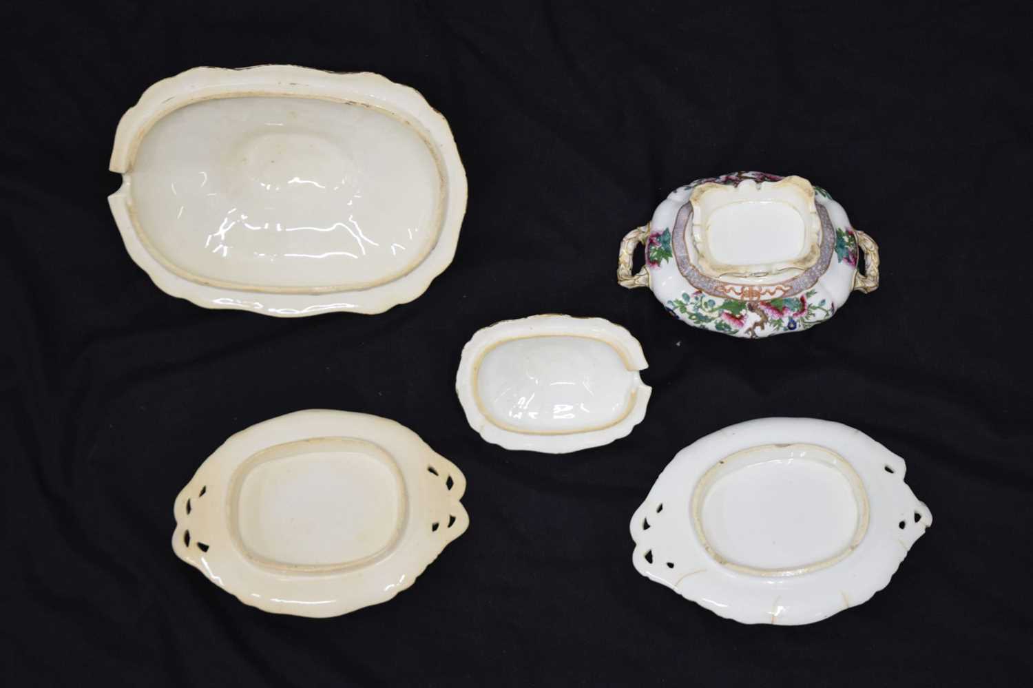 Late 19th century 'India Tree' part dinner service - Image 15 of 16