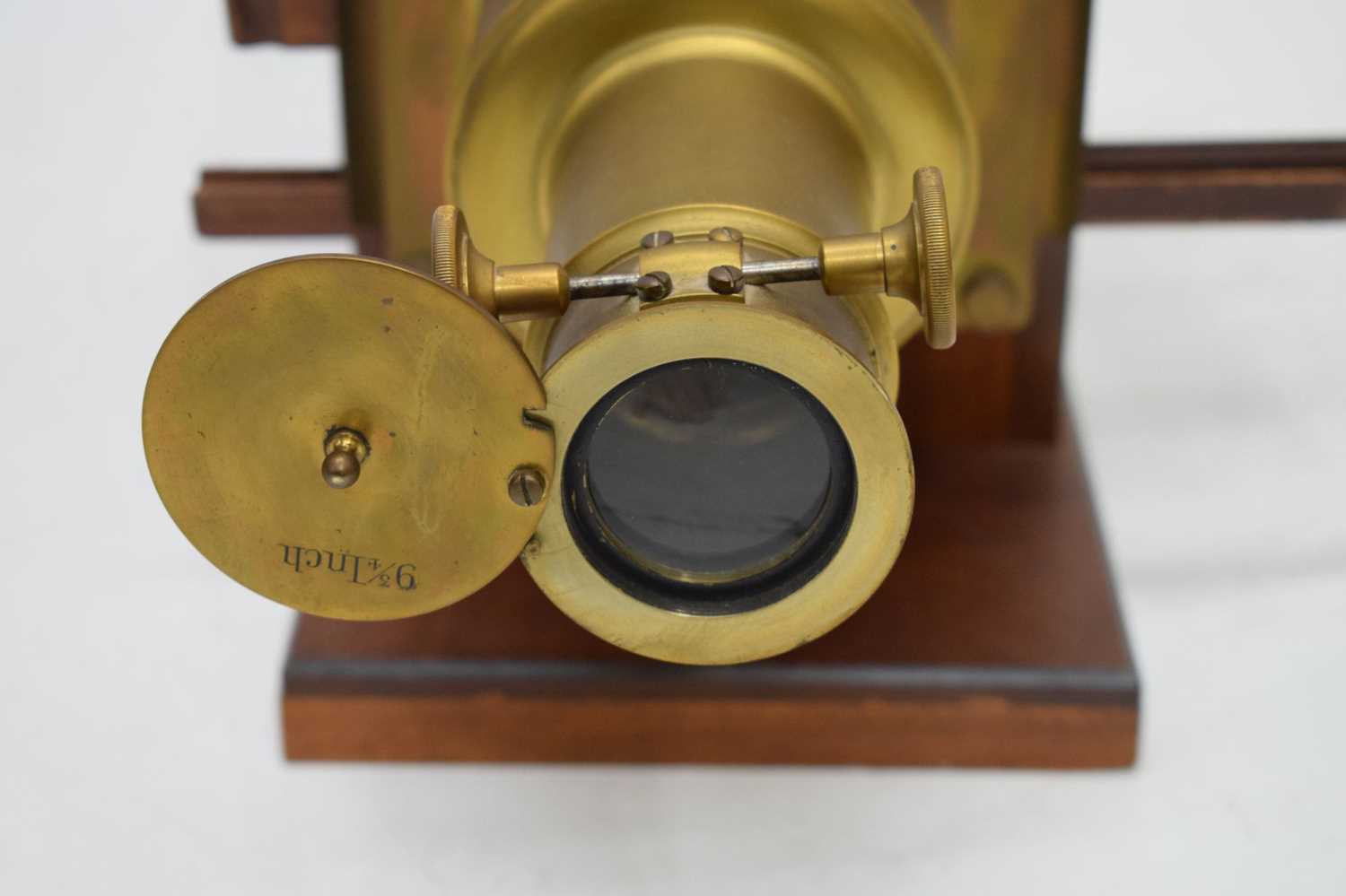 Late 19th/early 20th century brass and mahogany magic lantern - Image 9 of 12