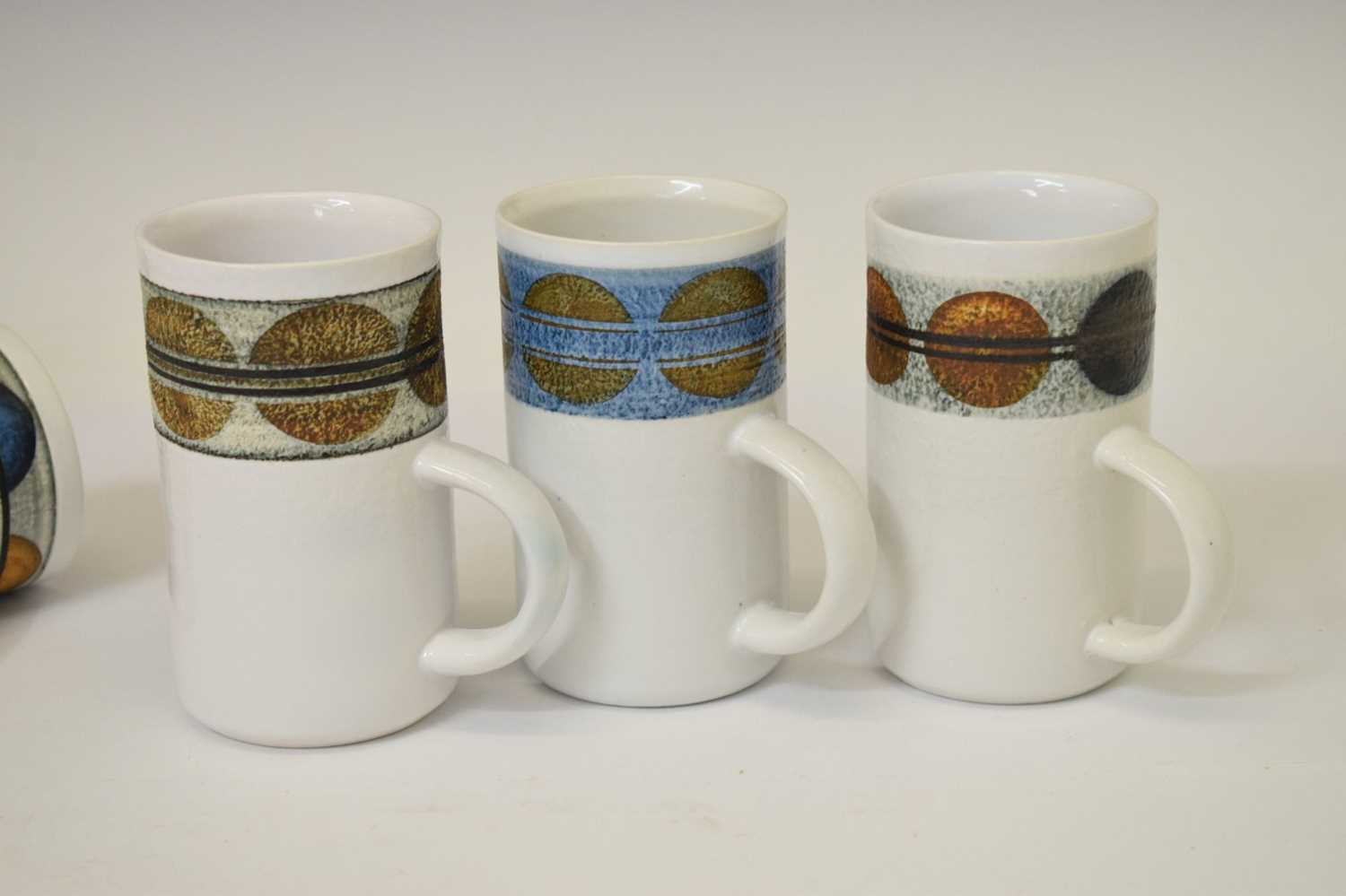 Set of six Troika pottery mugs - Image 8 of 10