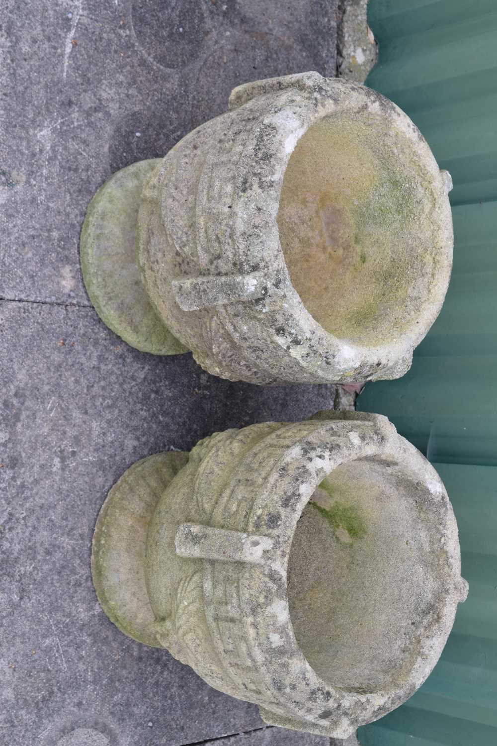 Pair of reconstituted stone garden urns - Image 4 of 5