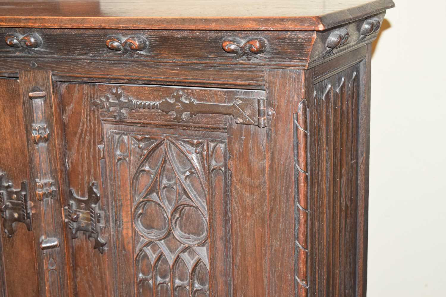 Early 20th century oak gothic revival two section cupboard - Image 3 of 11