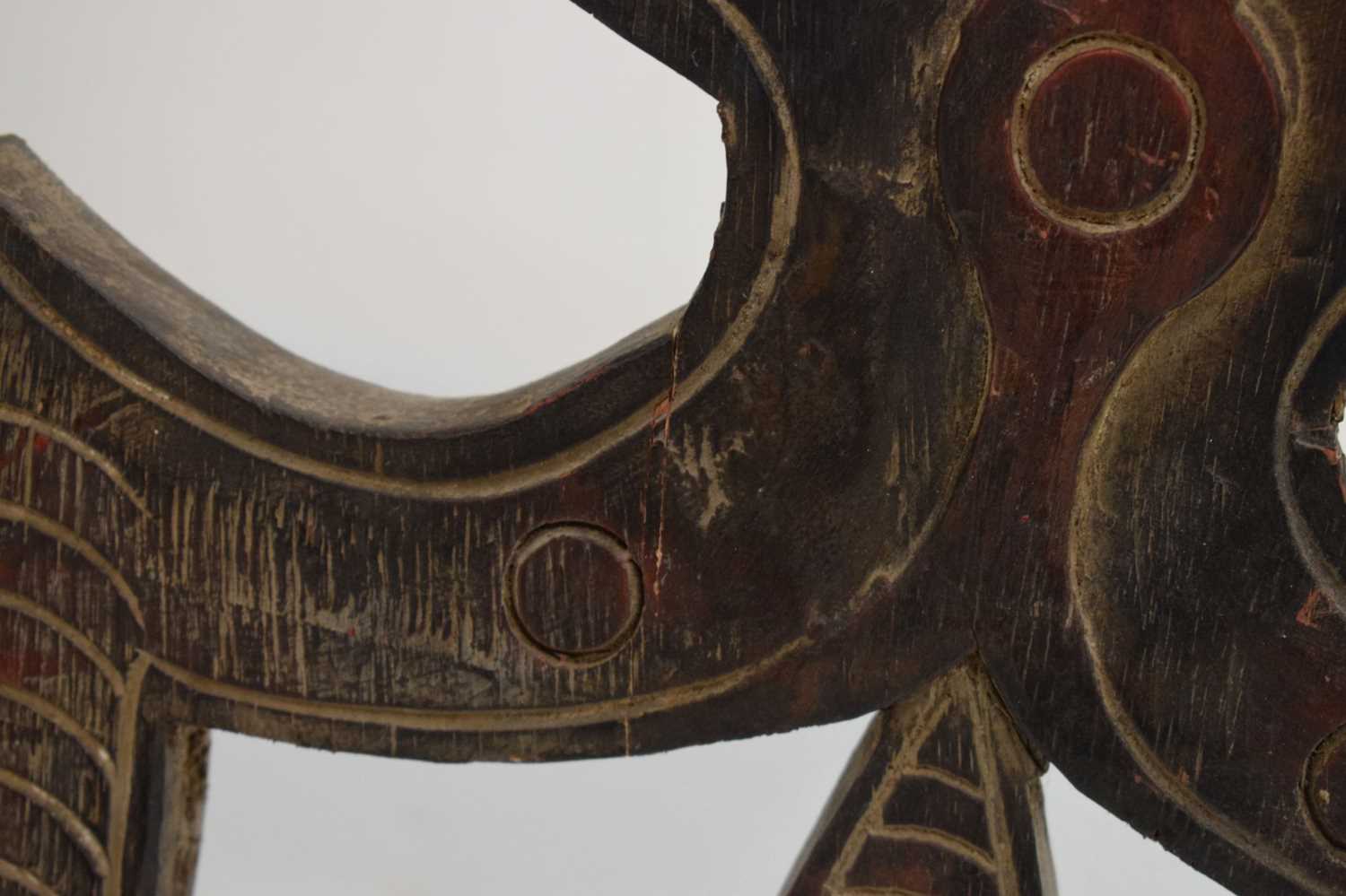 Ethnographica - Carved wooden skull hook / hanger or 'Agiba', Kerewa people, Papua New Guinea - Image 6 of 17
