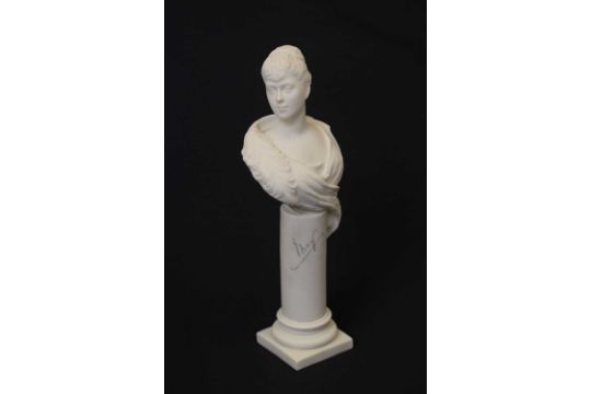 Attributed to Minton - Late 19th century parian bust of Princess Victoria Mary - Image 2 of 8