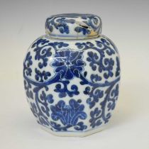 Late 19th century Chinese octagonal blue and white vase