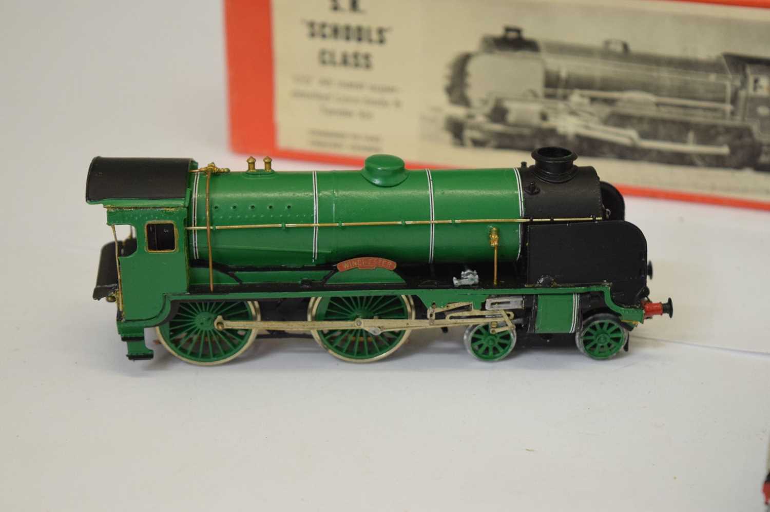 Wills Finecast - Boxed 00 gauge Southern Rail 'Winchester' locomotive and tender - Image 6 of 7