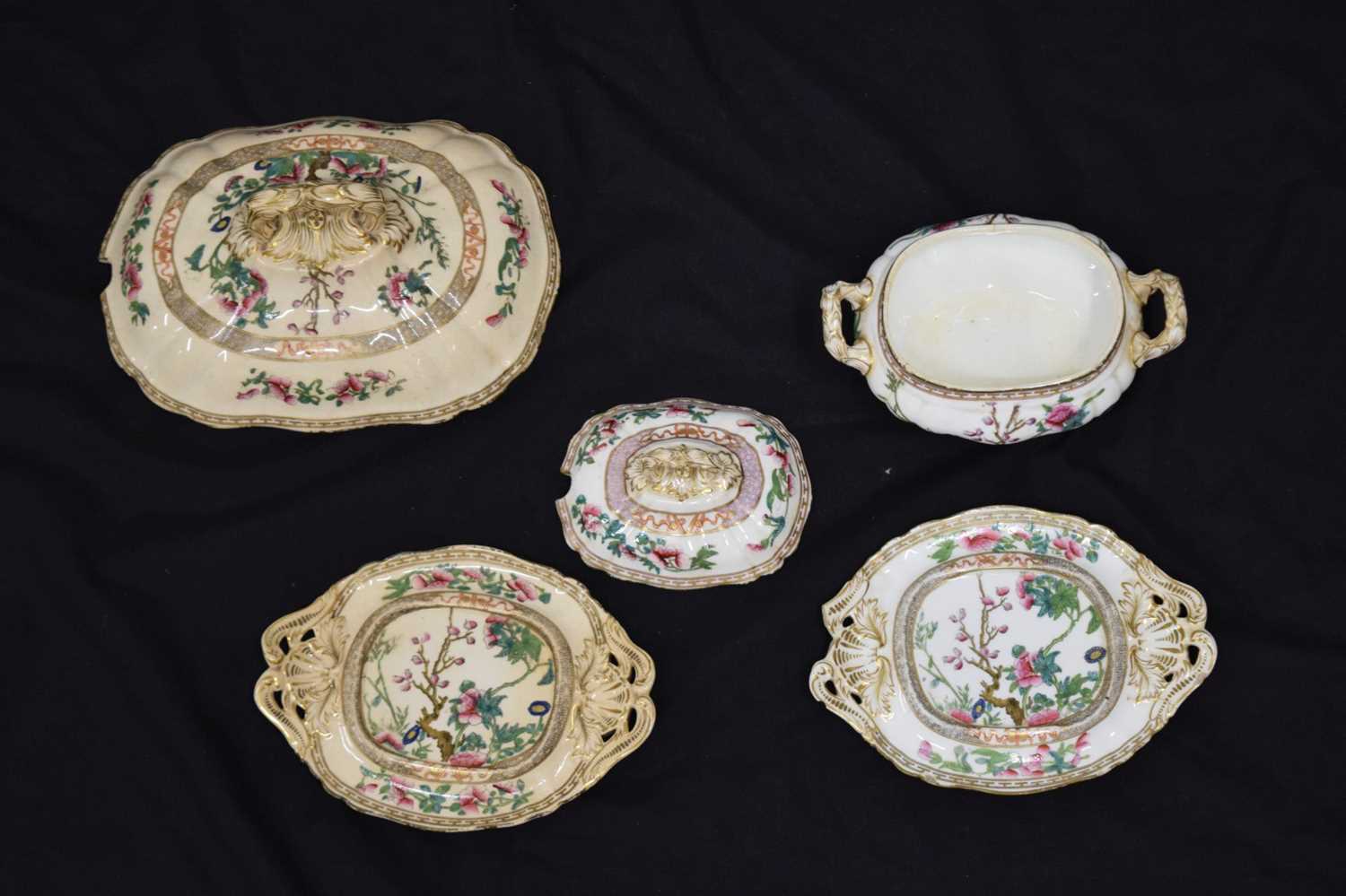 Late 19th century 'India Tree' part dinner service - Image 14 of 16