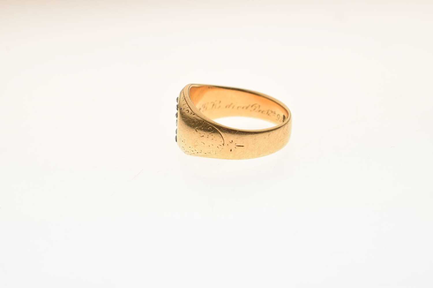 Late 19th century diamond 18ct gold signet ring - Image 3 of 6