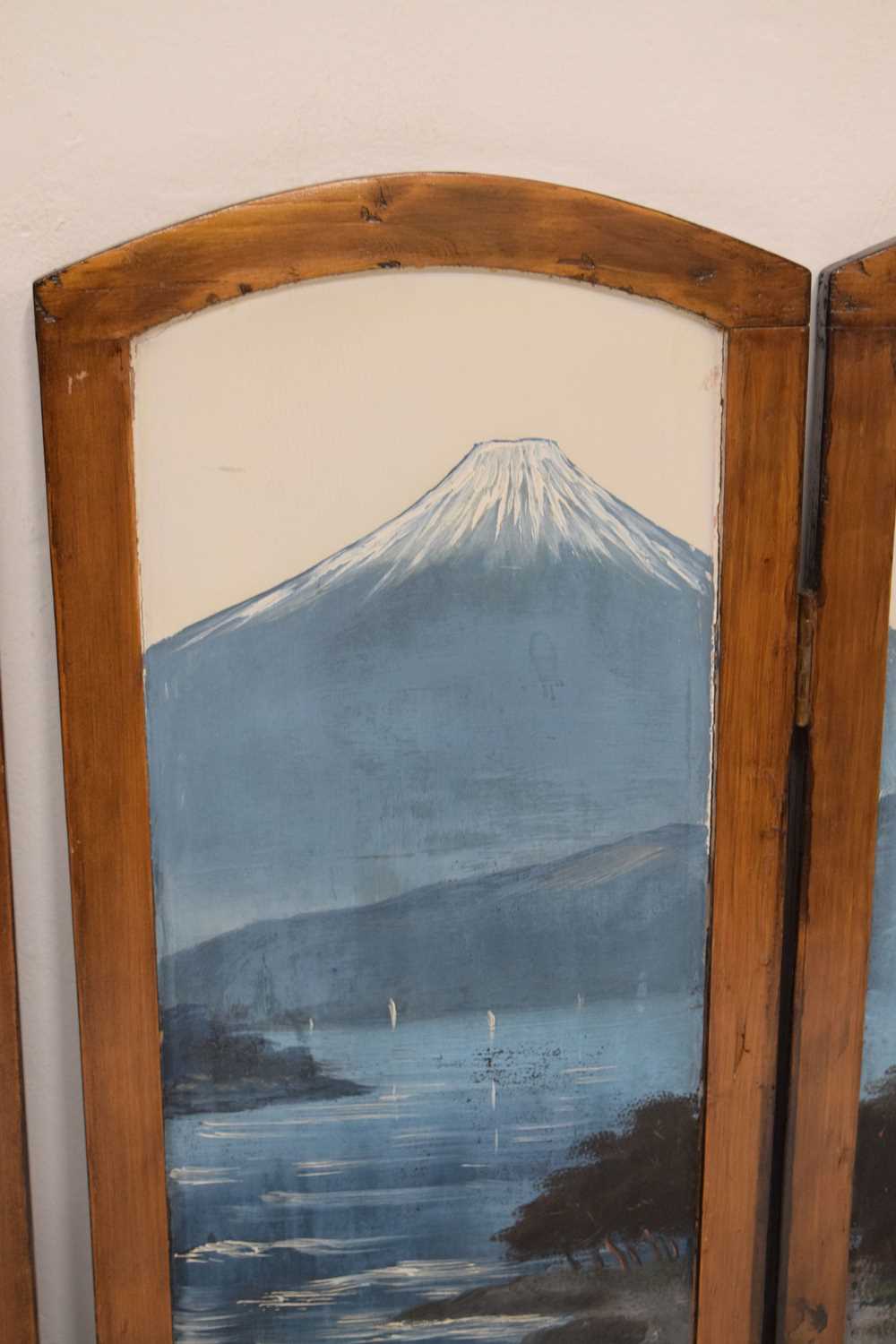 Early 20th century Japanese folding table screen with view of Mount Fuji - Image 17 of 33