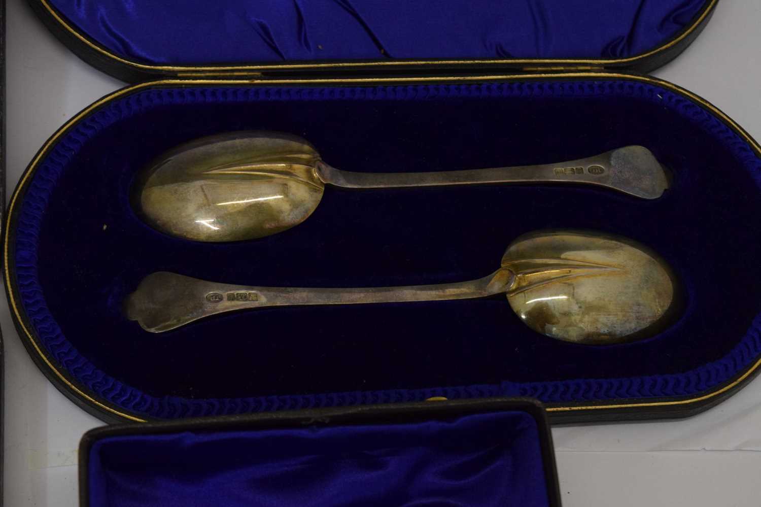 Pair of Edward VII silver trefid spoons, three-piece serving set, etc - Image 4 of 10