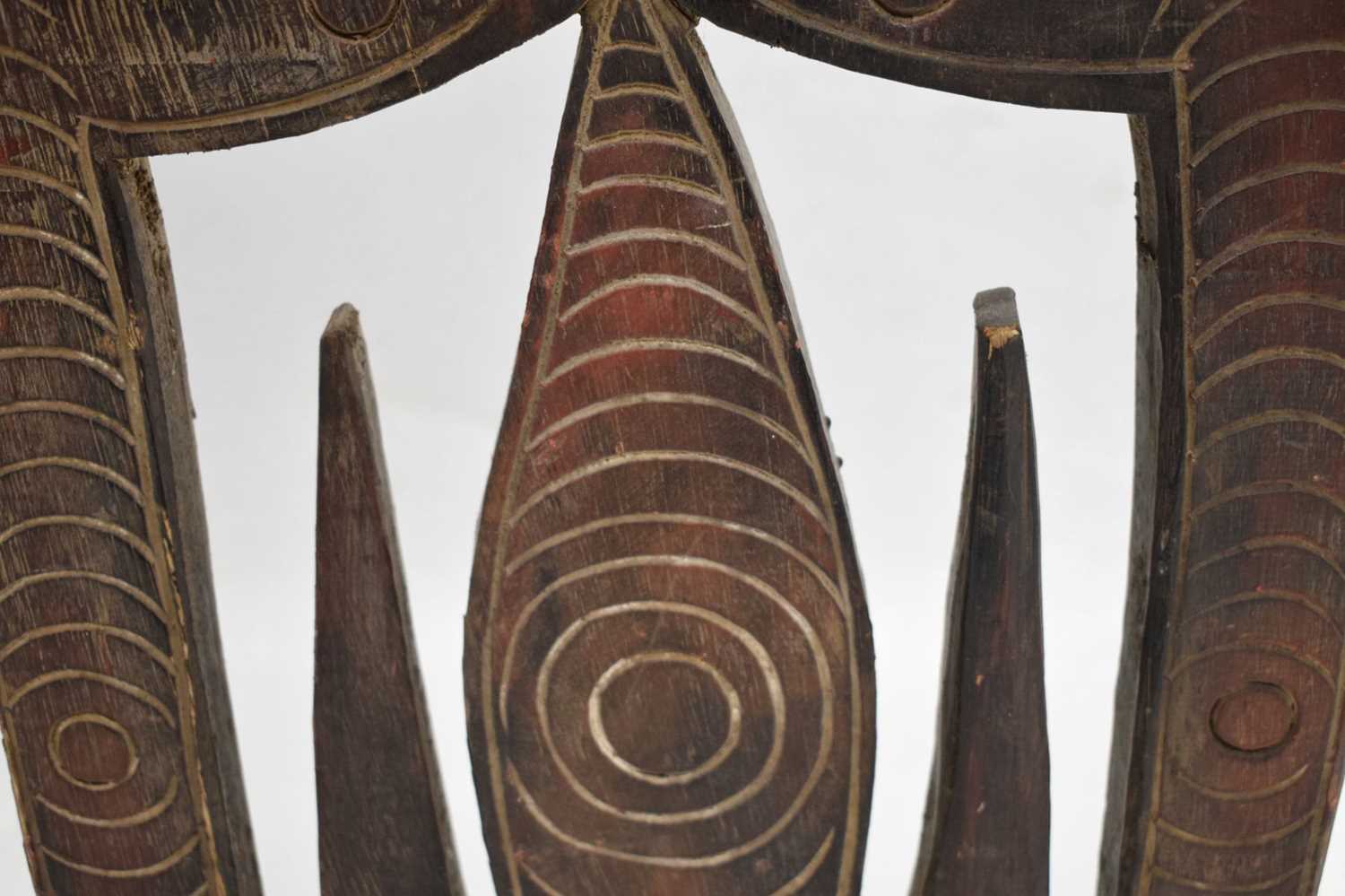 Ethnographica - Carved wooden skull hook / hanger or 'Agiba', Kerewa people, Papua New Guinea - Image 7 of 17