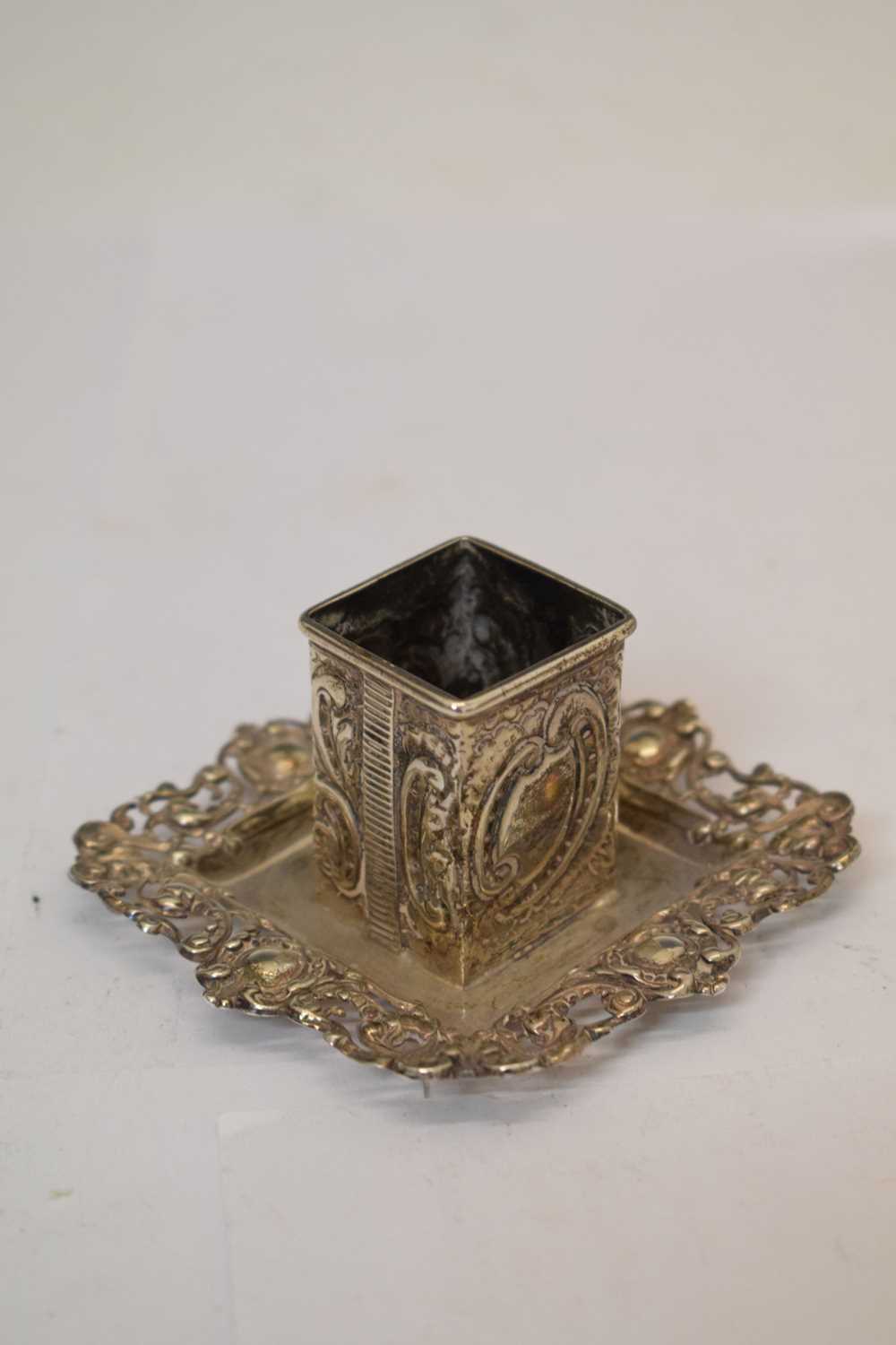 Collection of silver items to include matchbox sleeves, pot lids, dishes, etc - Image 11 of 18