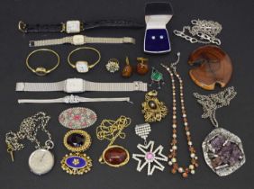 Small quantity of various jewellery, including costume jewellery