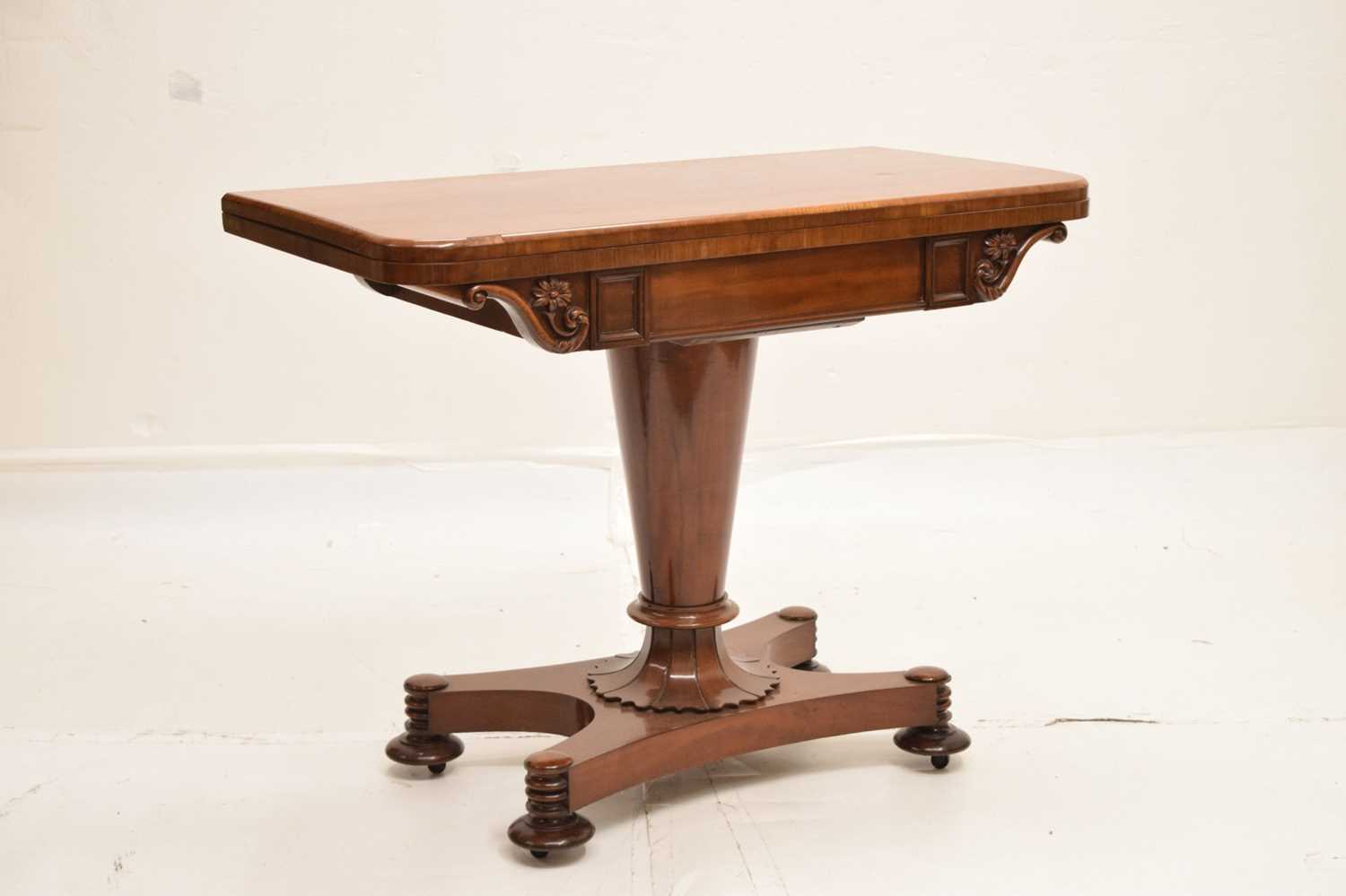 Early Victorian mahogany fold-over pedestal card table - Image 2 of 13