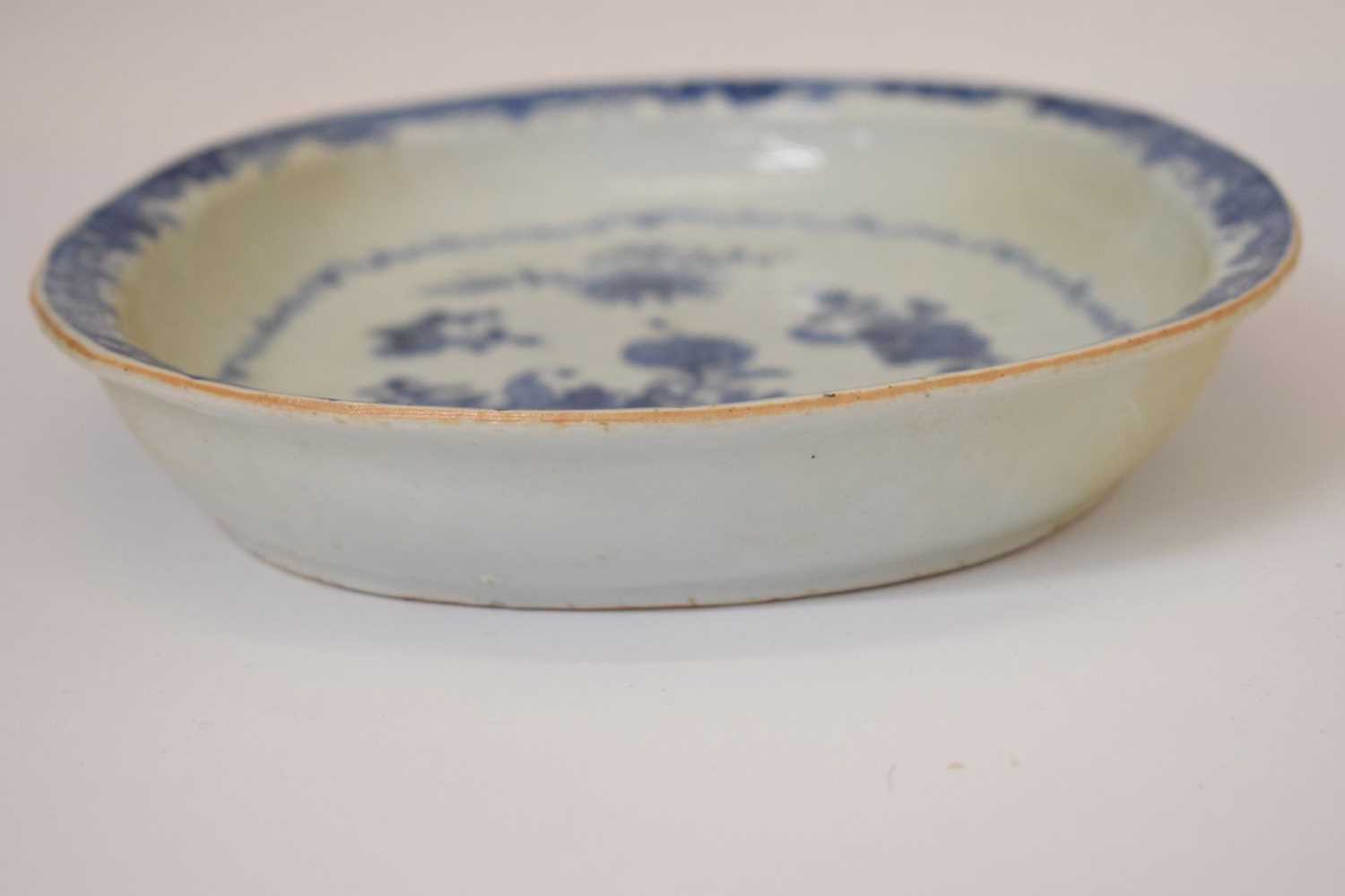 Chinese export porcelain blue and white oval dish - Image 12 of 16