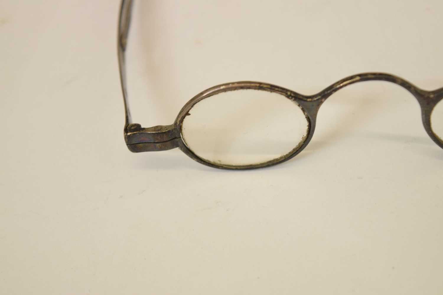 Pair of George III silver-mounted spectacles - Image 7 of 8