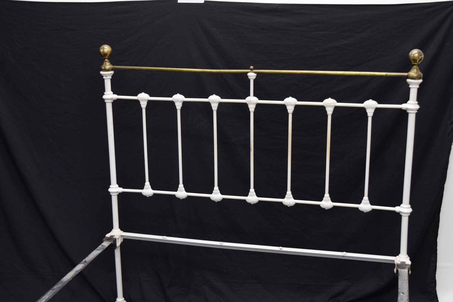 White-painted iron and brass double bed - Image 2 of 8