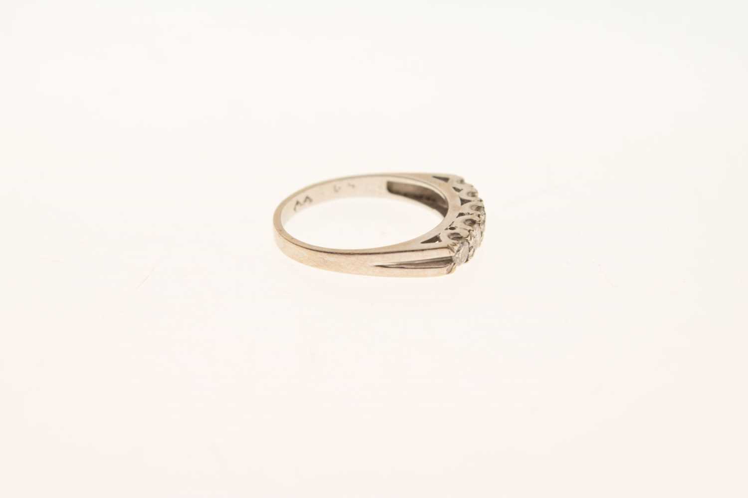 18ct white gold five-stone diamond ring - Bild 5 aus 7