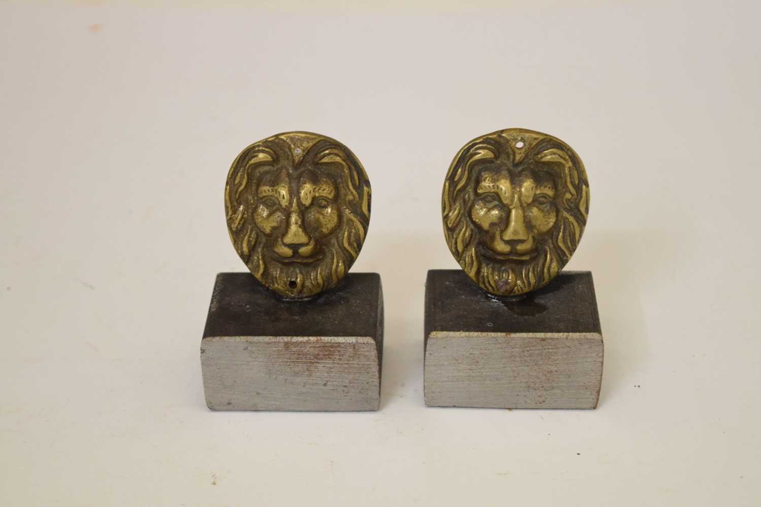 Pair of antique cast lion mask mounts - Image 3 of 5