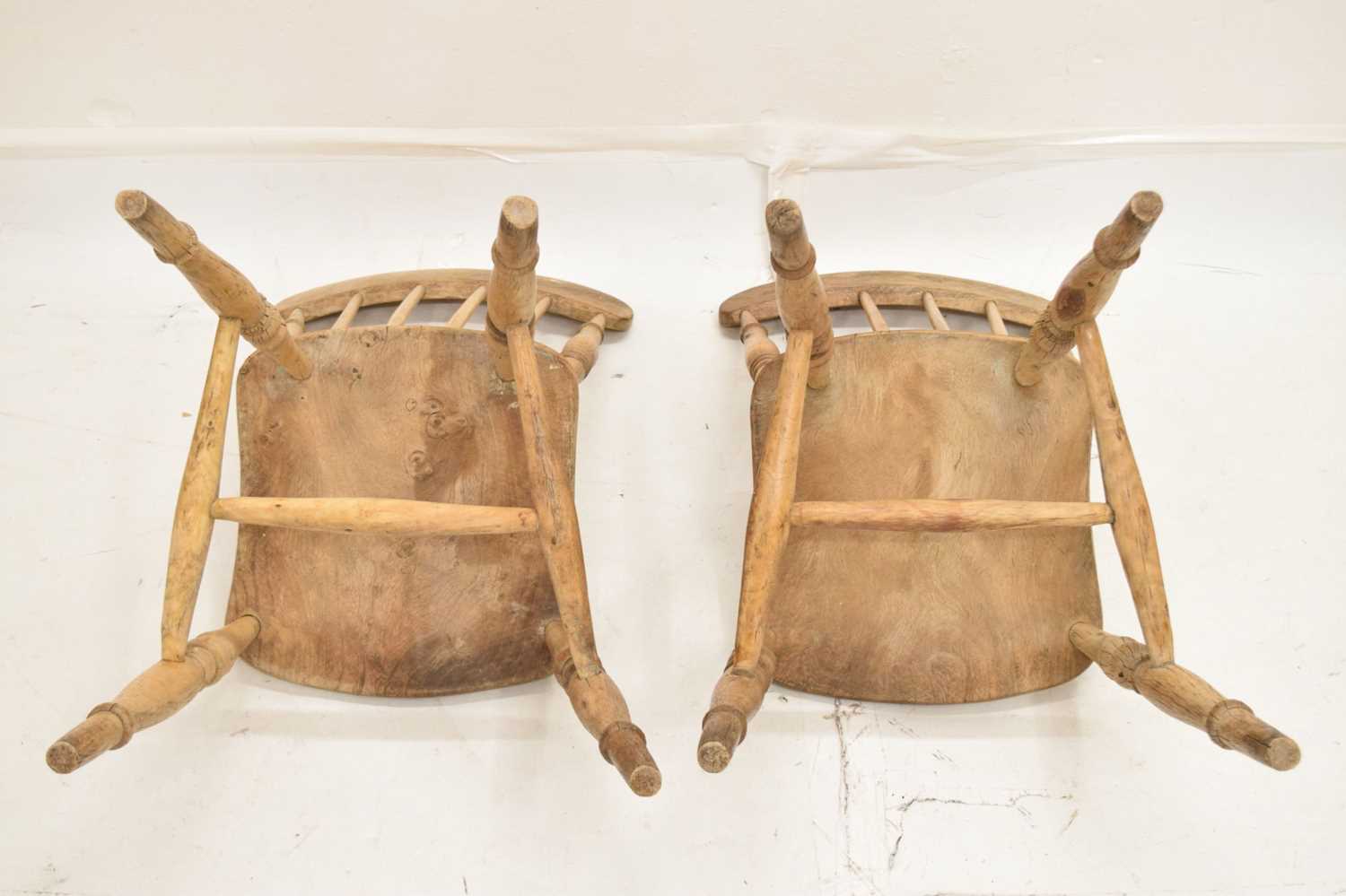 Pair of 19th century country stick back kitchen chairs - Image 8 of 8
