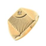 9ct gold gentleman's signet ring