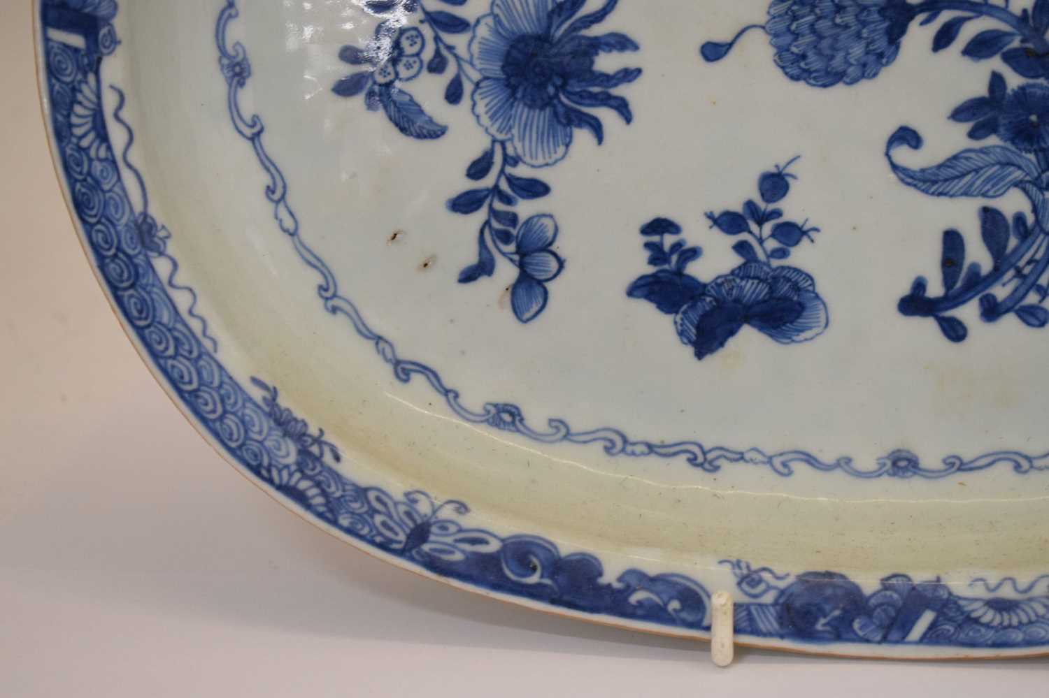 Chinese export porcelain blue and white oval dish - Image 6 of 16