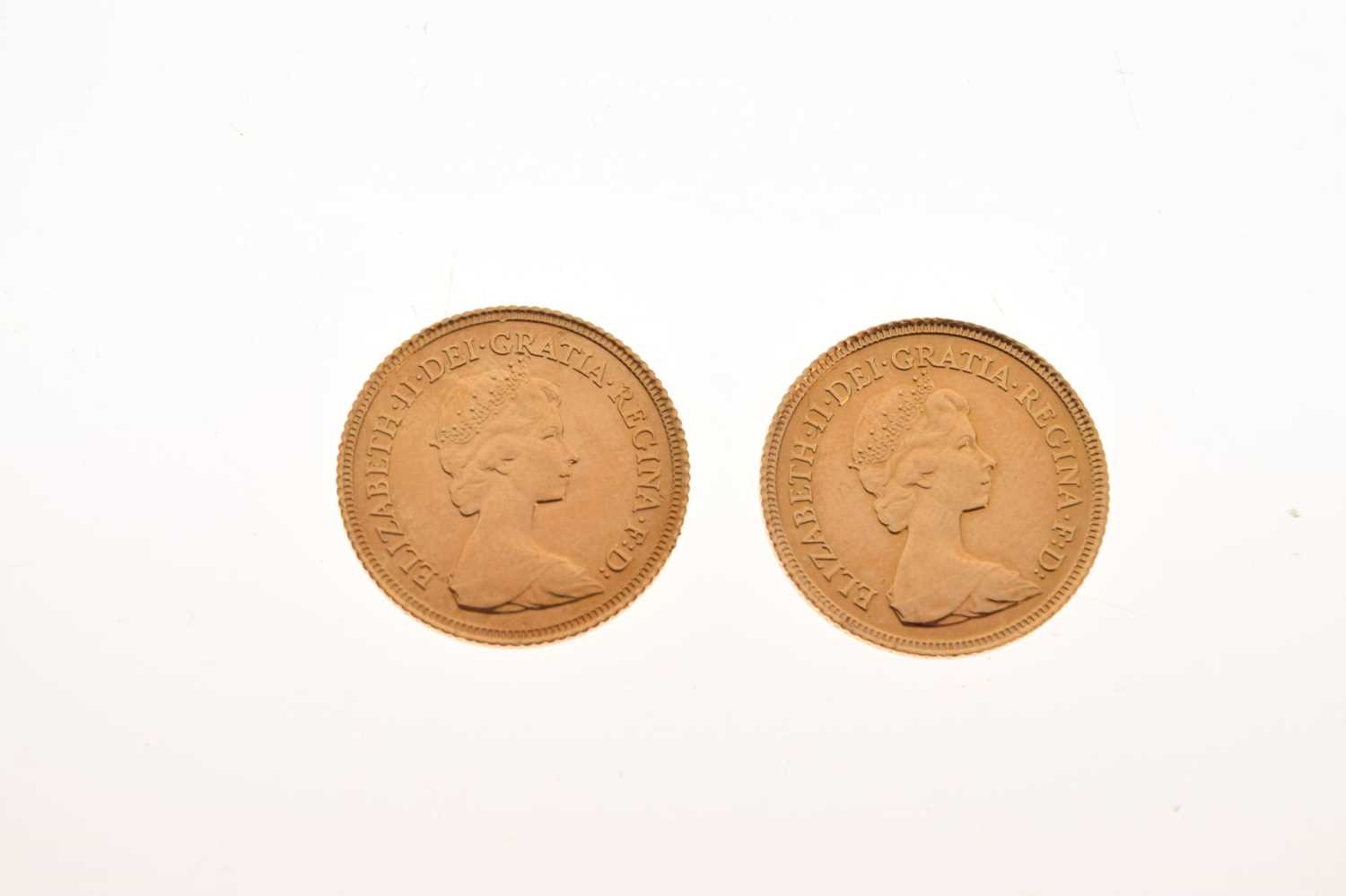 Two Elizabeth II gold half sovereigns, 1982 - Image 3 of 5