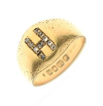 Late 19th century diamond 18ct gold signet ring