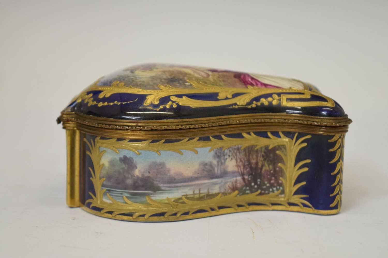 18th century-style porcelain and gilt metal box - Image 3 of 8