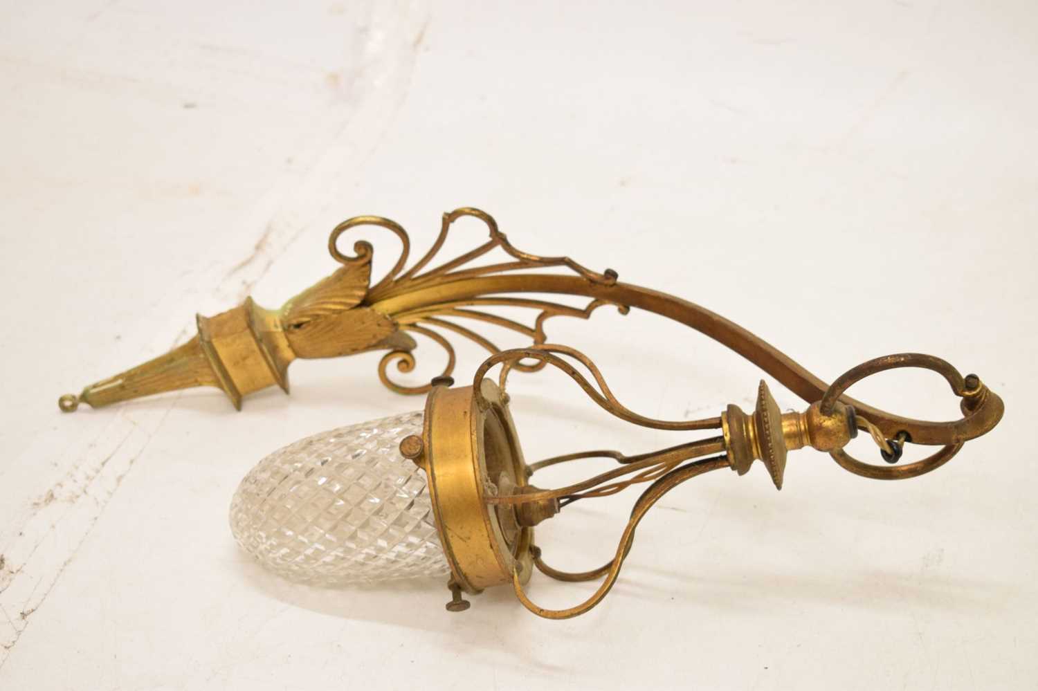 Pair of gilt metal and glass wall lights - Image 3 of 7