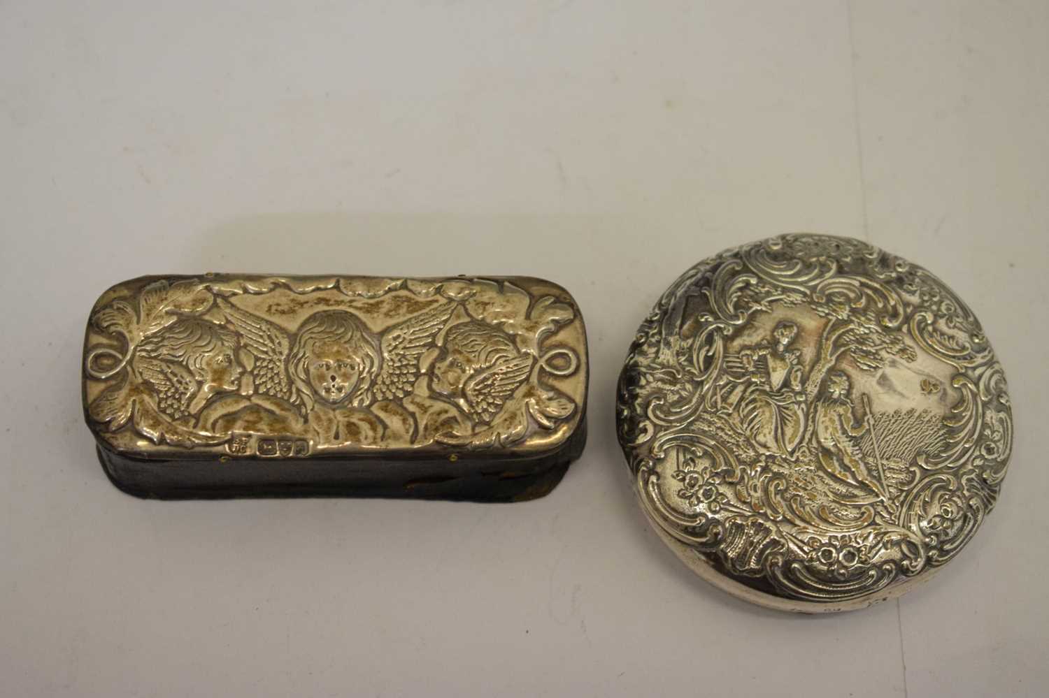 Collection of silver items to include matchbox sleeves, pot lids, dishes, etc - Image 9 of 18