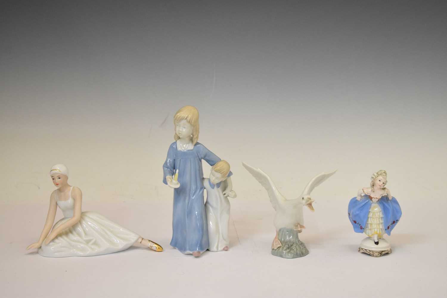 Collection of porcelain figures - Image 10 of 17