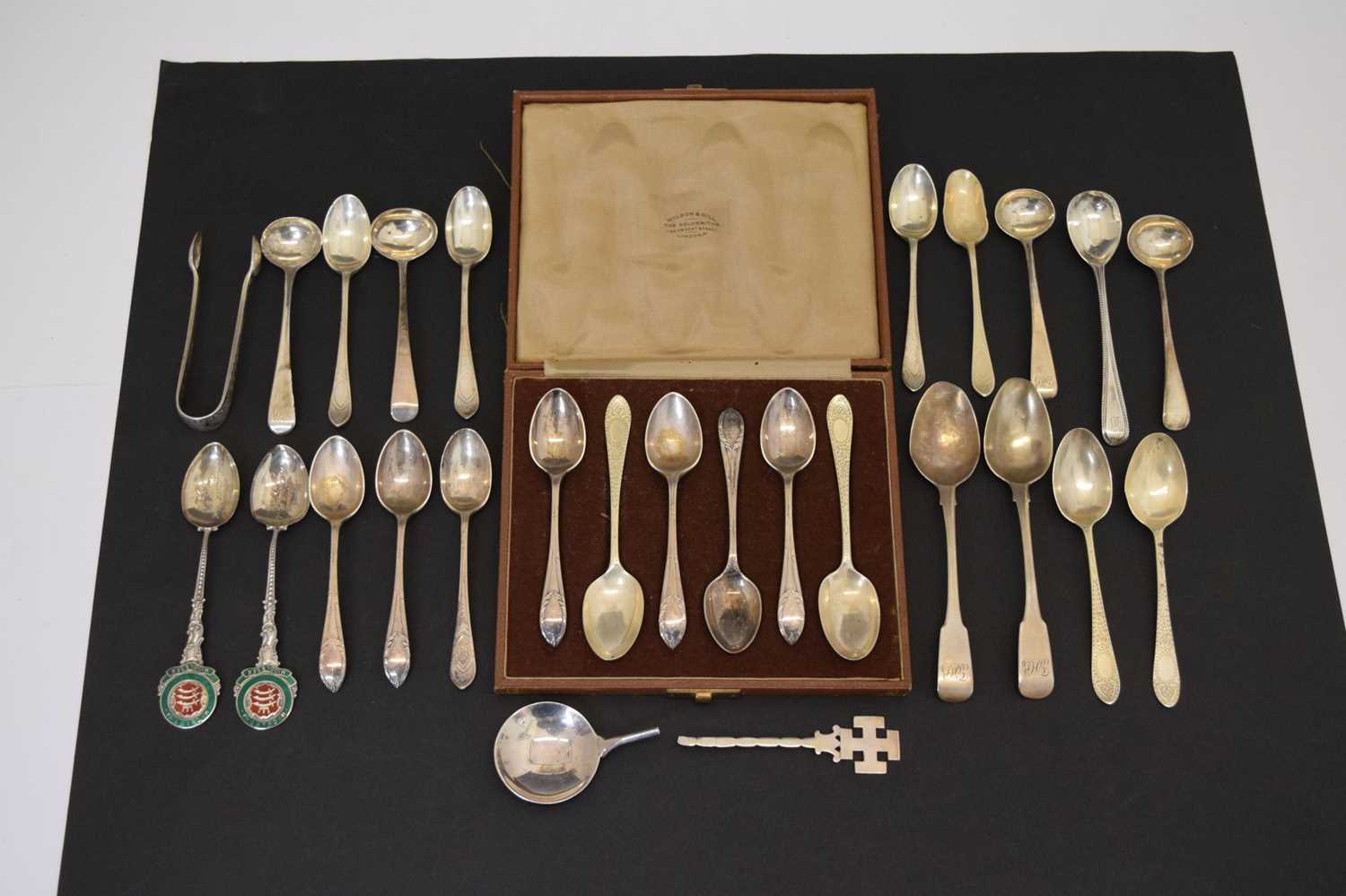 Quantity of silver teaspoons and condiment spoons, etc - Bild 2 aus 12