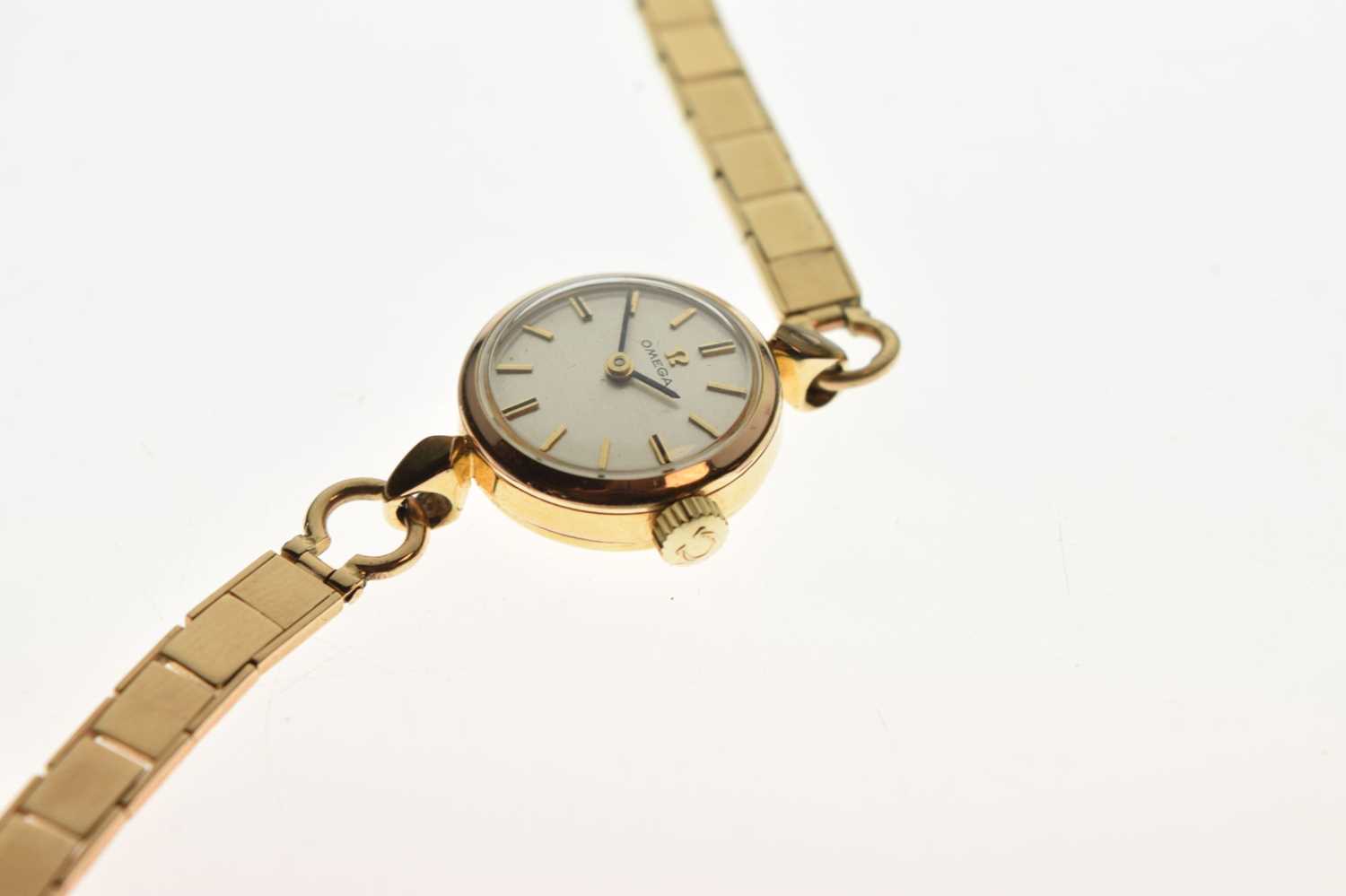 Omega - Lady's 9ct gold bracelet watch - Image 3 of 8