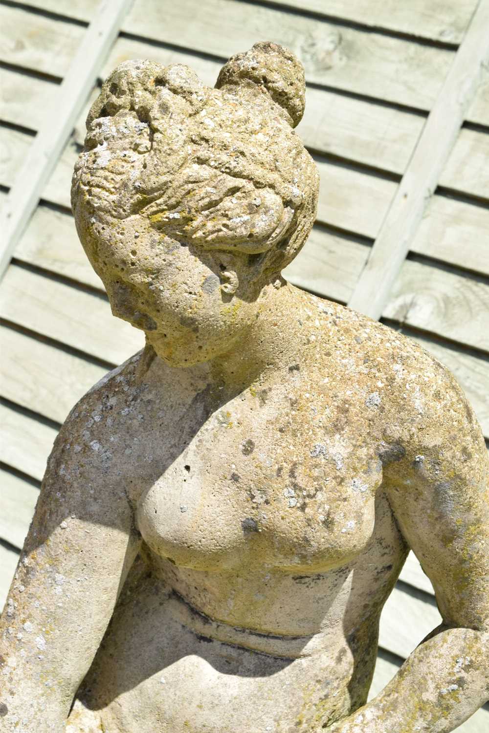 Composition figural garden ornament, Toilet of Venus - Image 5 of 7