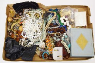 Collection of various costume jewellery