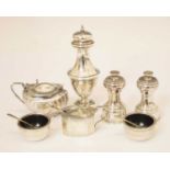 Quantity of small silver to include a pair of Elizabeth II silver pepper mills, etc
