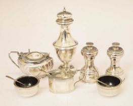 Quantity of small silver to include a pair of Elizabeth II silver pepper mills, etc