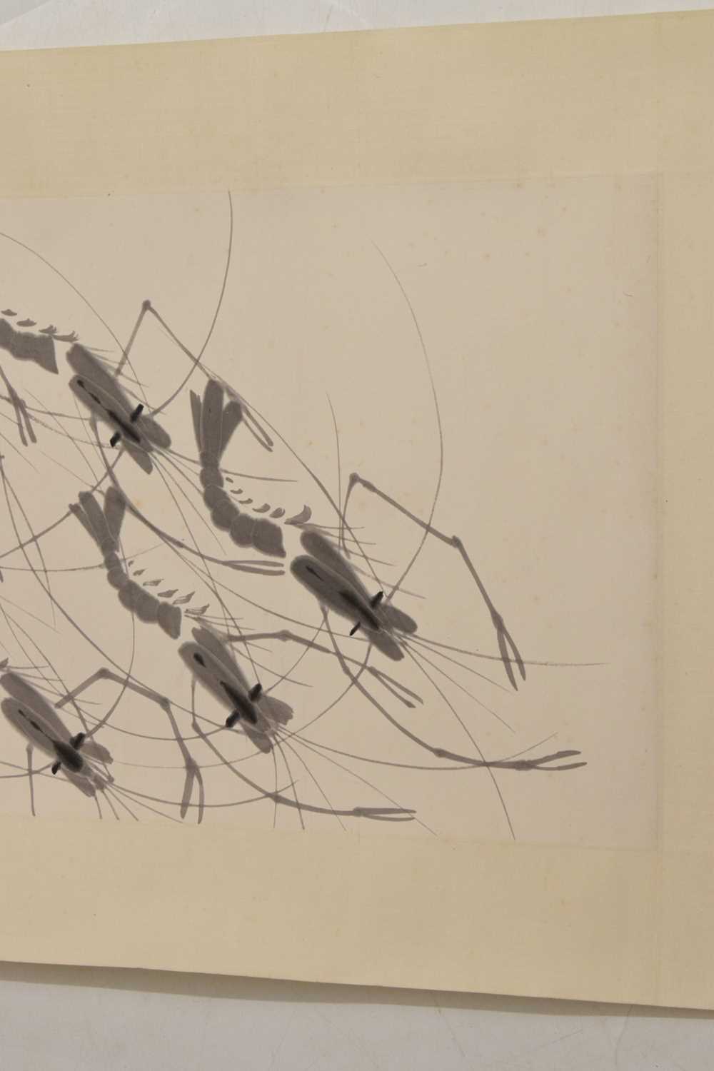 Manner of Qi Baishi (1864 - 1957) - Chinese watercolour scroll, nine shrimps or crayfish - Image 4 of 18