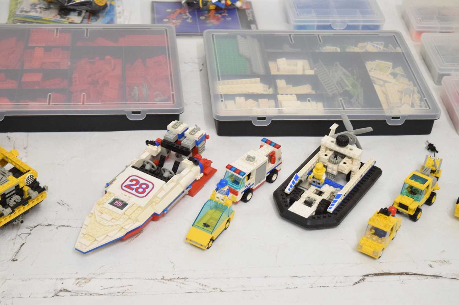 Lego - Group of built sets, instructions, mini figures, etc - Image 3 of 9