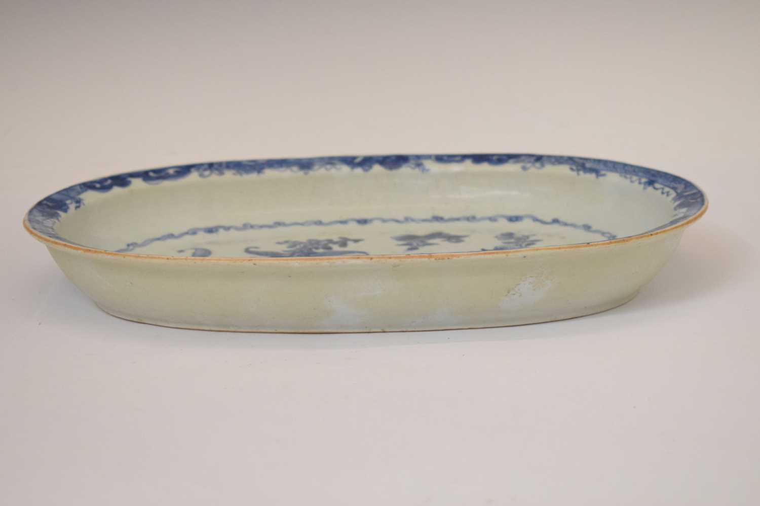 Chinese export porcelain blue and white oval dish - Image 8 of 16