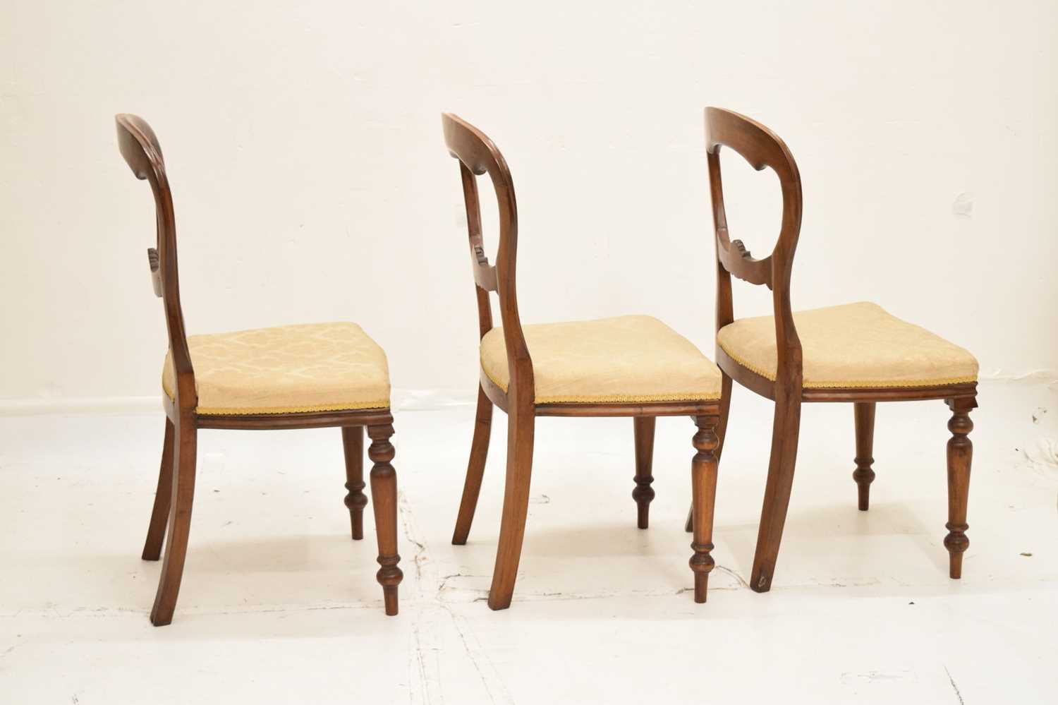 Six Victorian balloon back dining chairs - Image 6 of 14